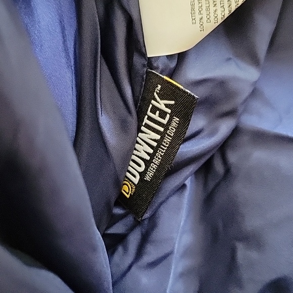 L.L. Bean Navy Blue Fuzzy Lined Winter Puffer Coat - Picture 6 of 7